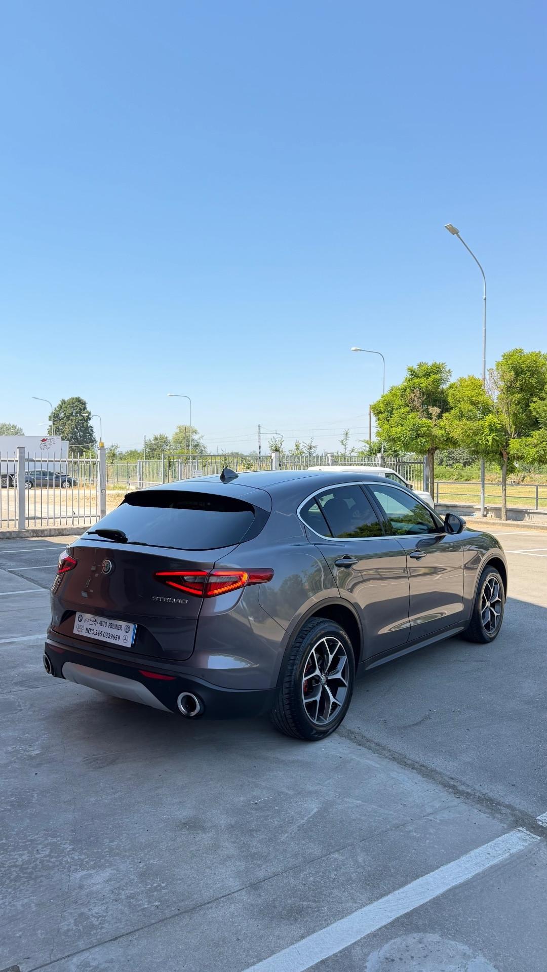 Alfa Romeo Stelvio 2.2 Turbodiesel 190 CV AT8 Q4 Executive