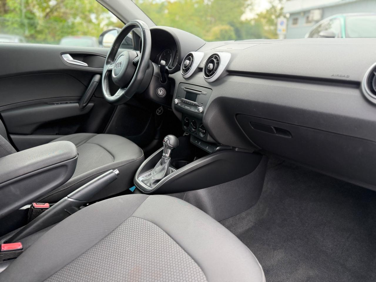 Audi A1 1.6 TDI S tronic line edition plus