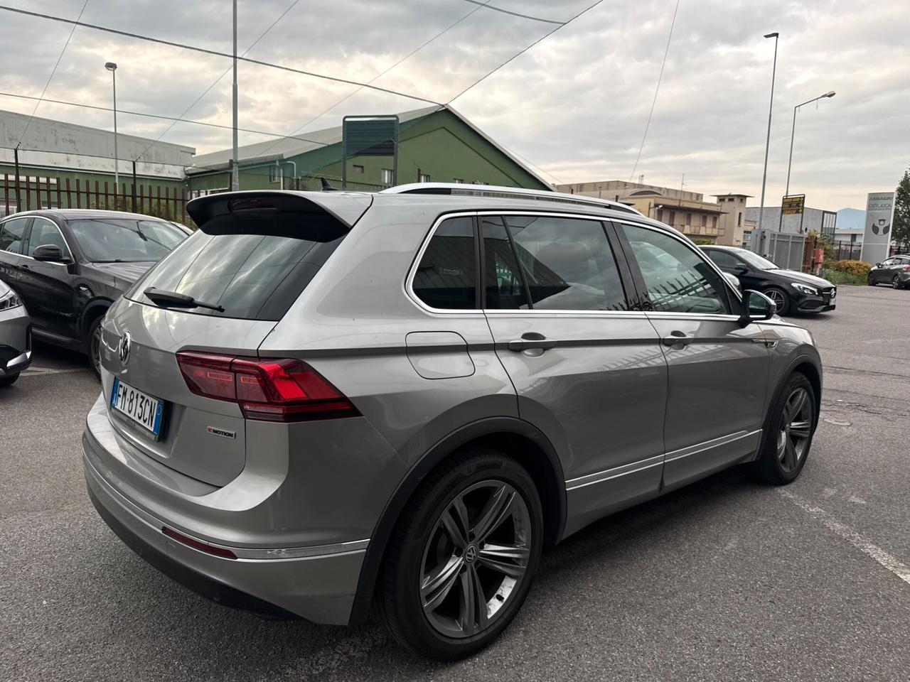 Volkswagen Tiguan 2.0 tdi R-Line 4motion 190cv dsg RLINE