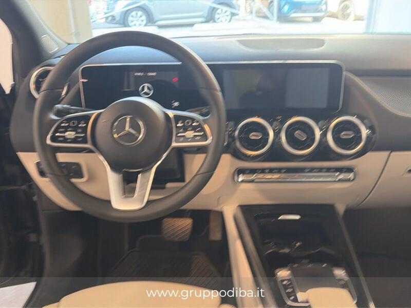 Mercedes-Benz Classe B - W247 2018 Diesel B 180 d Sport Extra auto