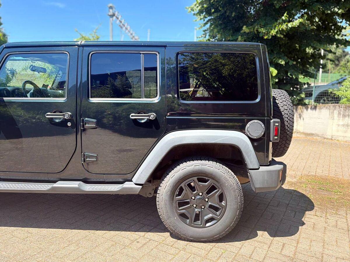Jeep Wrangler Unlimited 2.8 crd Sahara auto