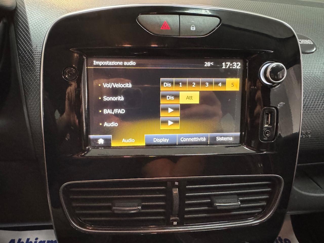 Renault Clio dCi 8V 75 CV 5 porte Moschino Intens