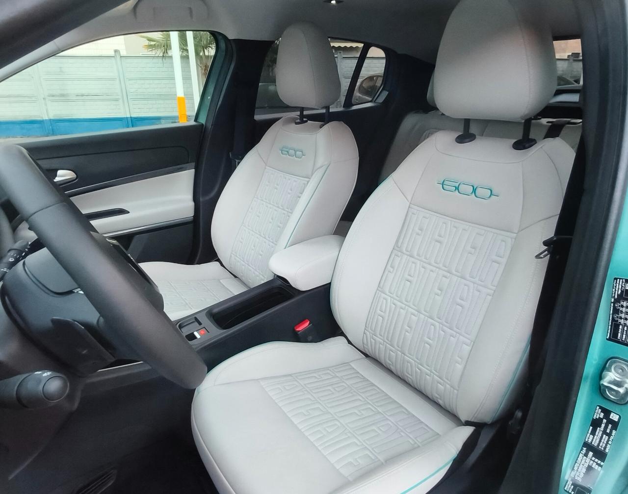 Fiat 600 Hybrid 110 CV DCT MHEV La Prima