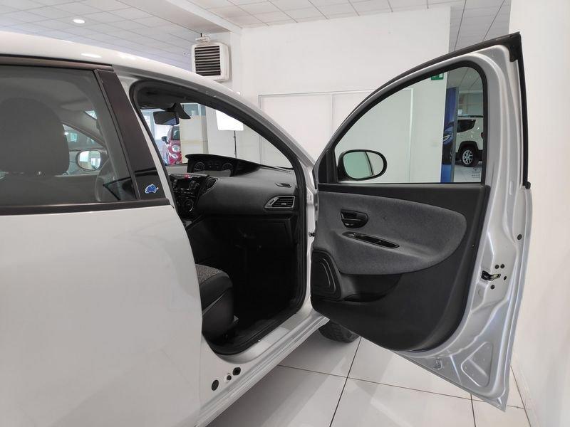 Lancia Ypsilon 0.9 TwinAir 70 CV 5 PORTE Metano Ecochic Elefantino Blu