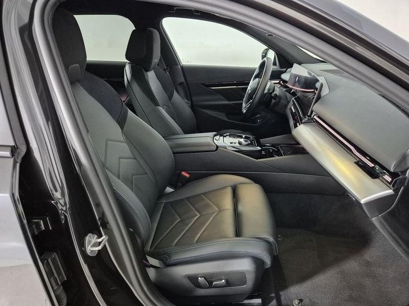 BMW Serie 5 G61 Touring 520d Touring 48V xdrive auto