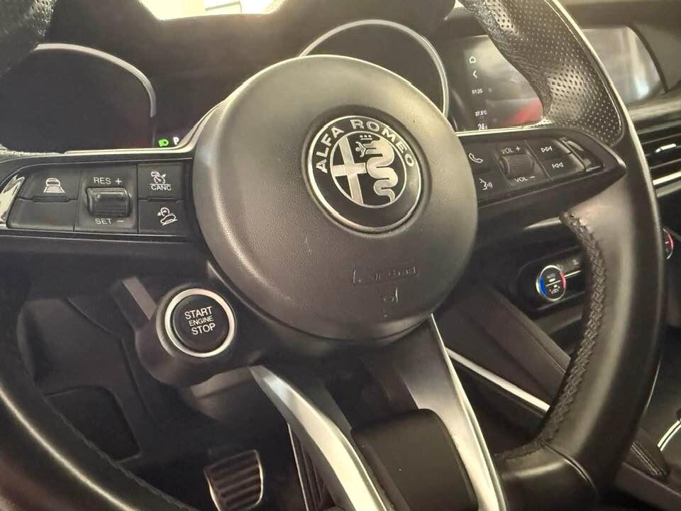 Alfa Romeo Stelvio 2.2 Turbodiesel 190 CV AT8 Q4 Business
