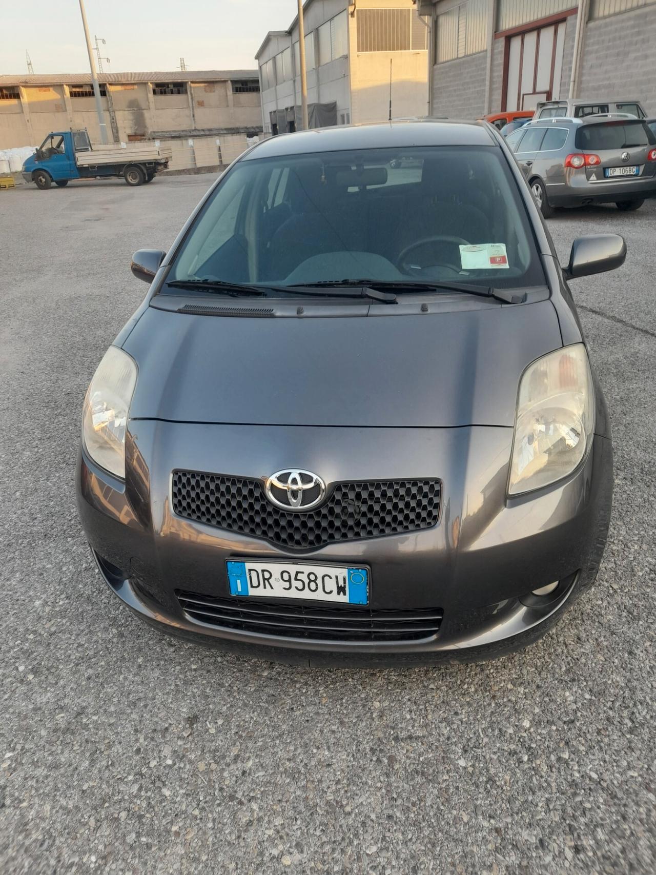 Toyota Yaris 1.3 5 porte