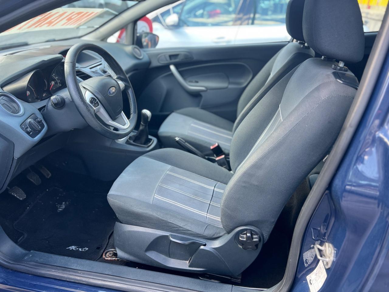 Ford Fiesta 1.4 Benzina/Gpl Anno 2010 Km 175,000