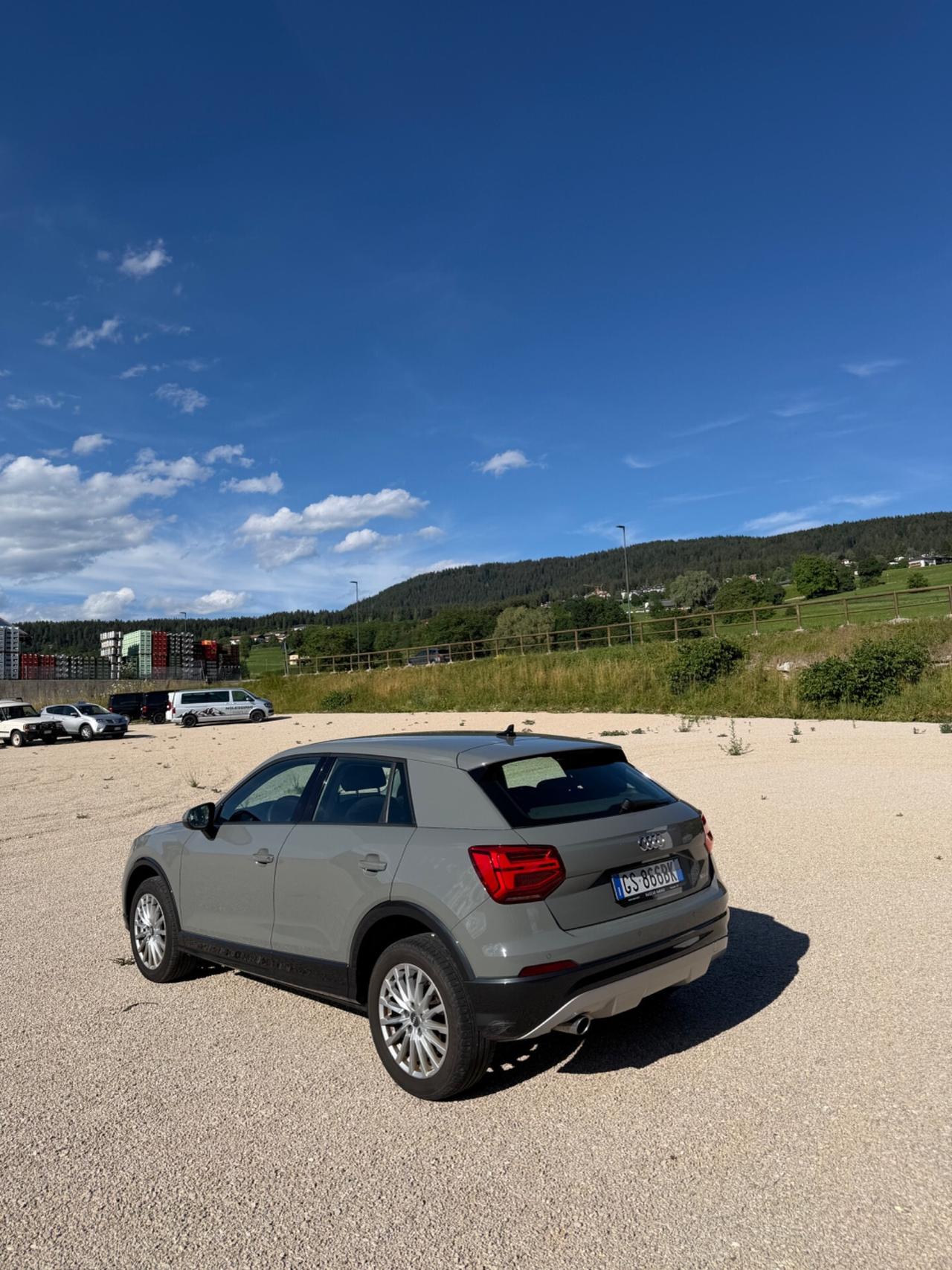 Audi Q2 30 TDI Identity Black
