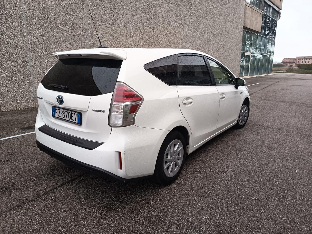 Toyota Prius Prius+ 1.8 Lounge