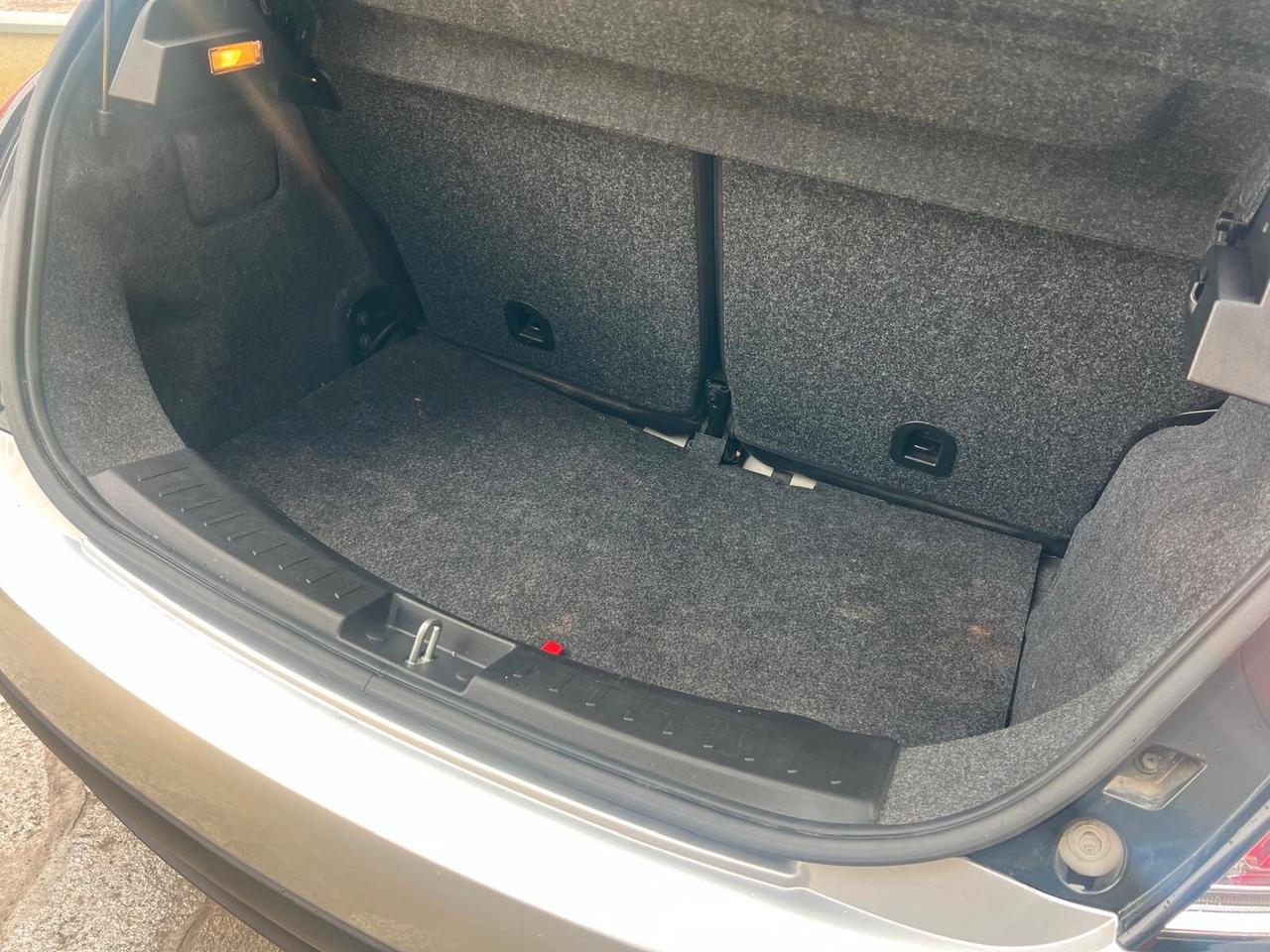 LANCIA YPSILON 1.2 69cv 5p SILVER NEOPATENTATI