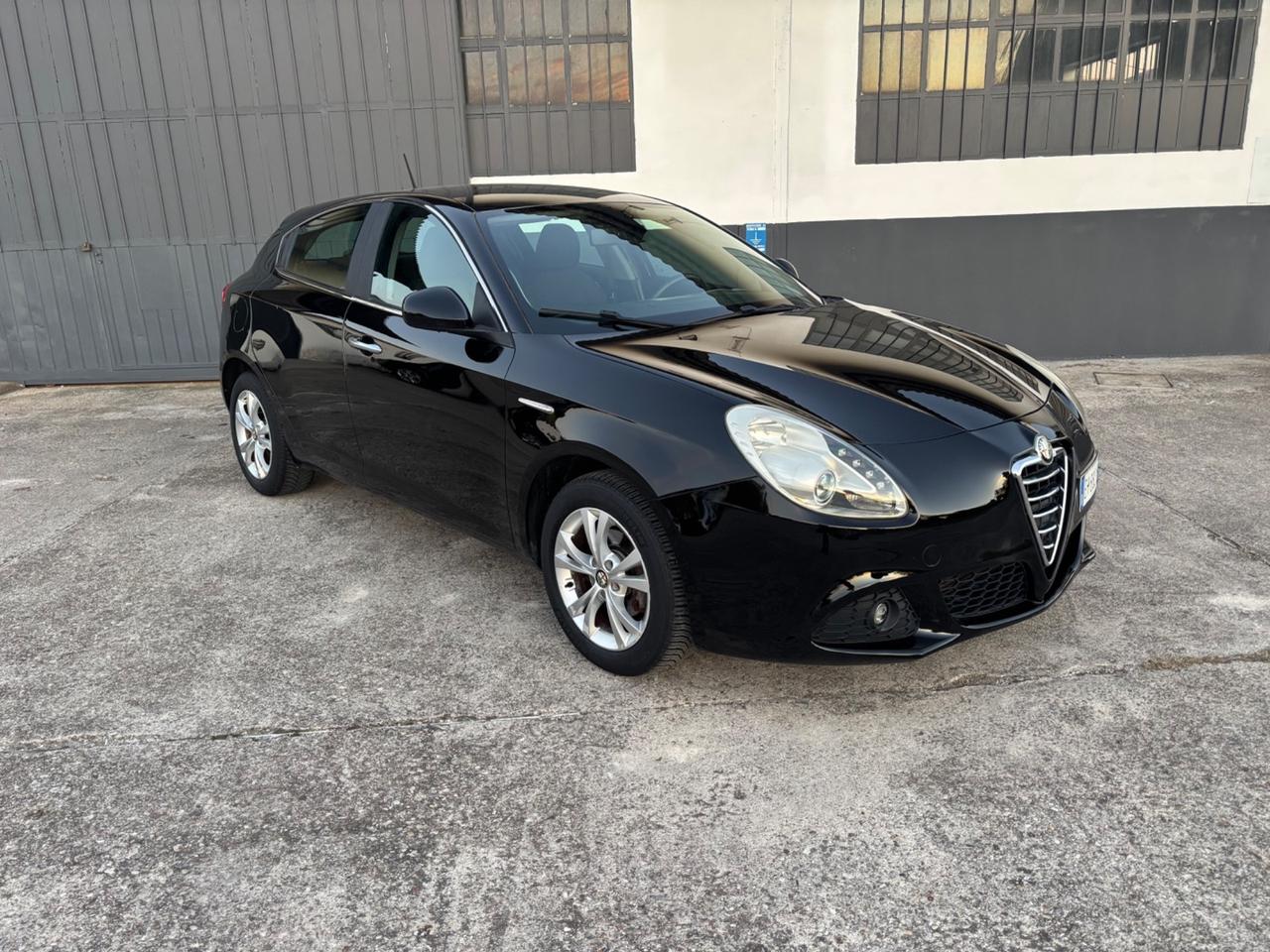 Alfa Romeo Giulietta 1.4 benzina. Garanzia 12 mesi
