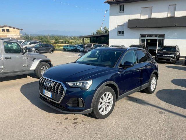 AUDI Q3 2.0 TDI 150 CV Business