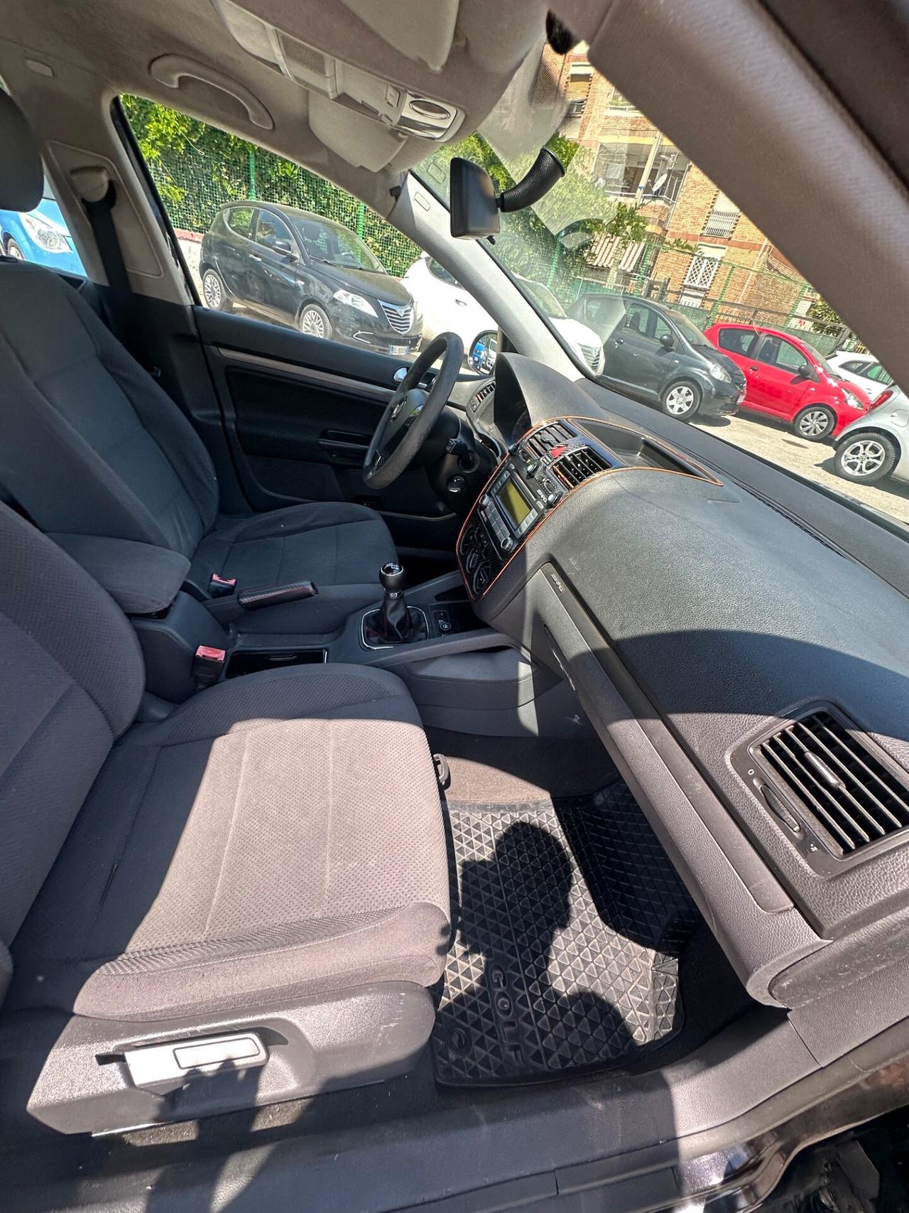 Volkswagen Golf 1.6 5p. Comfortline