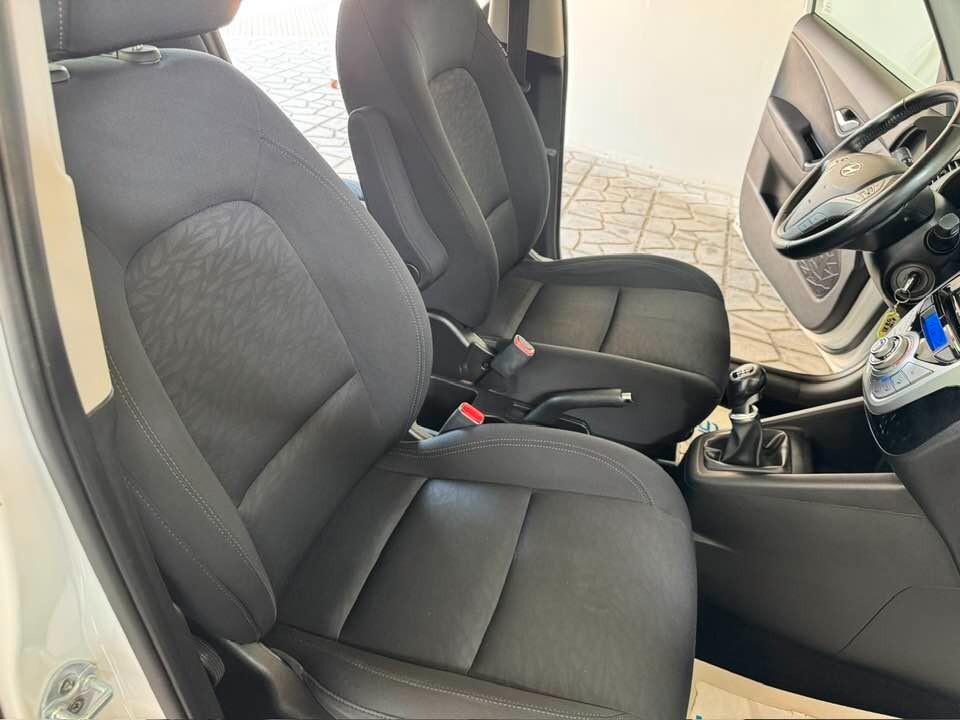 Hyundai iX20 1.4 CRDI 90 CV APP MODE