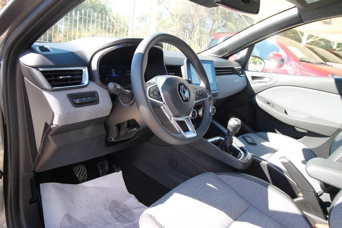 Renault Clio TCe 90 CV 5p Techno|11300KM|2025