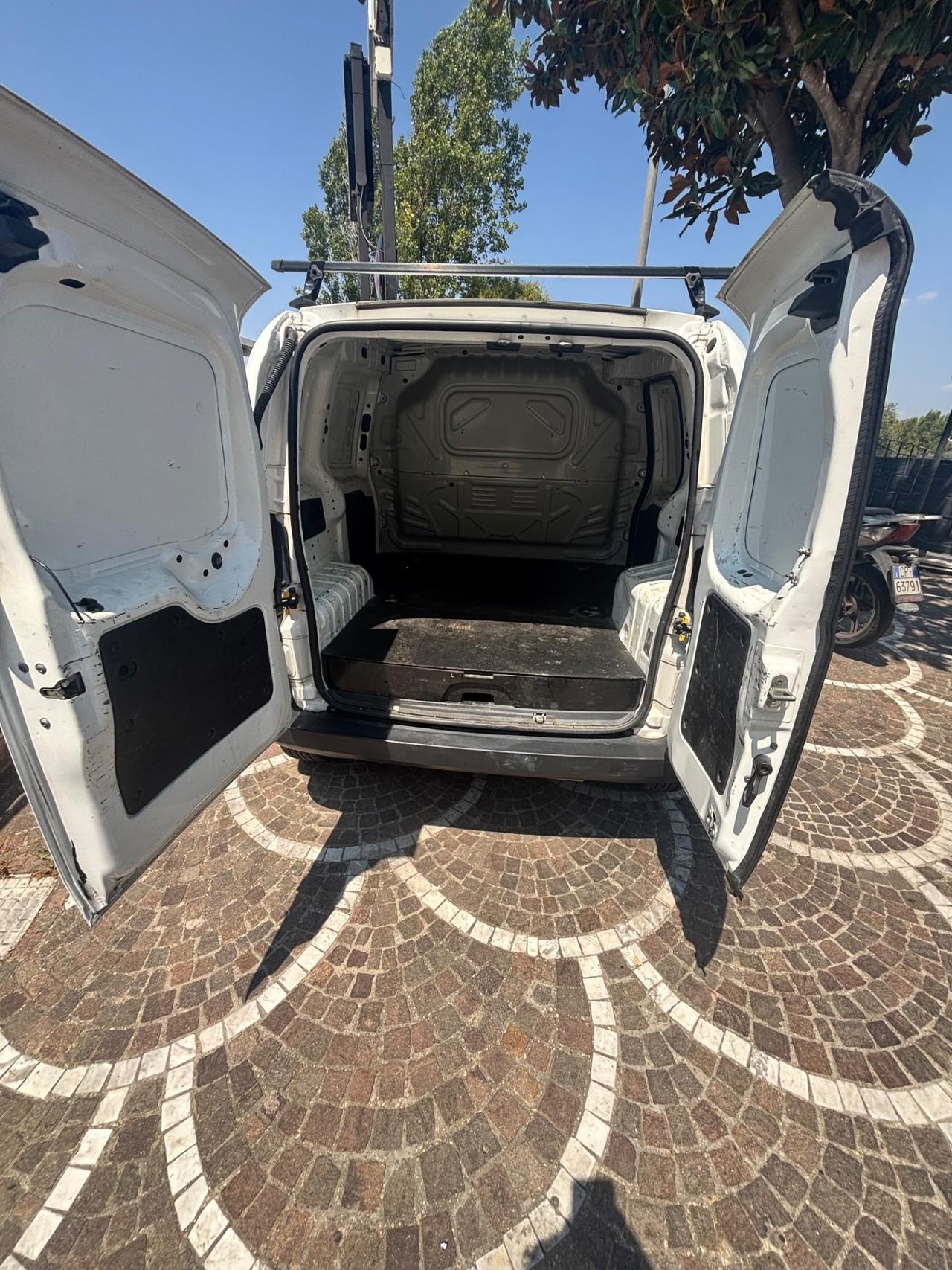 Fiat Doblo Doblò 1.4 T-Jet 16V Natural Power Easy