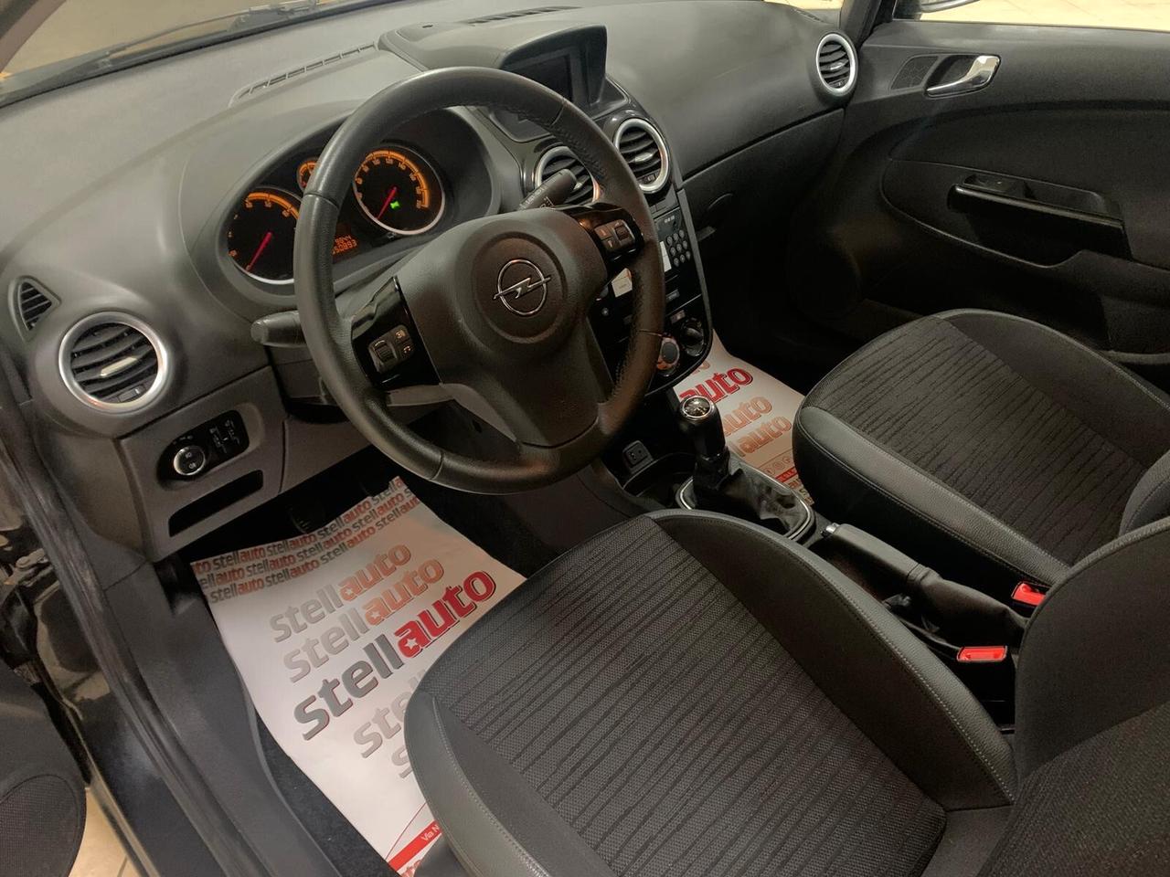 Opel Corsa 1.2 5 porte Sport