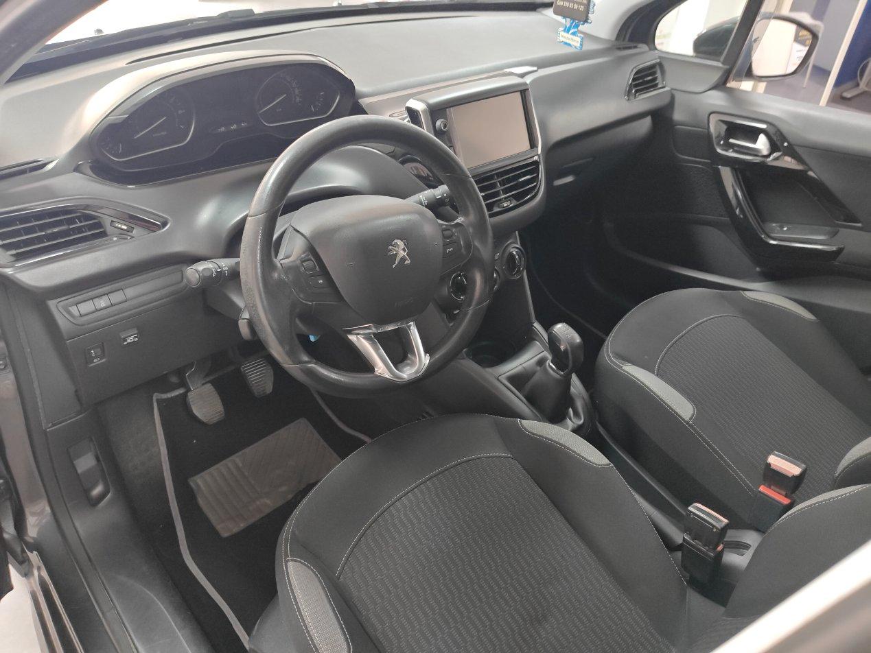 Peugeot 208 5 Porte 208 5p 1.2 puretech Active 82cv
