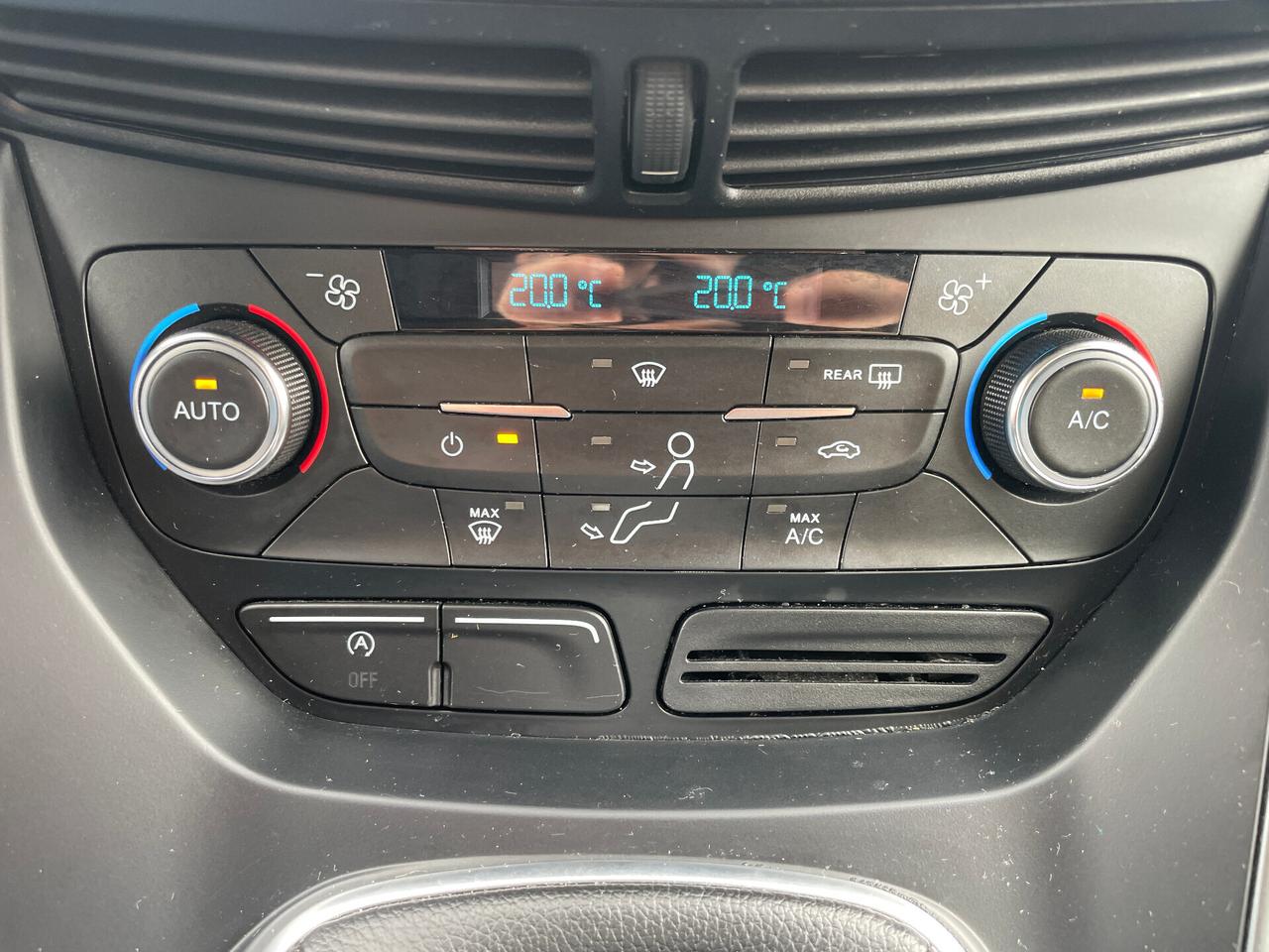 Ford Kuga 1.5 TDCI 120 CV S&S 2WD Titanium