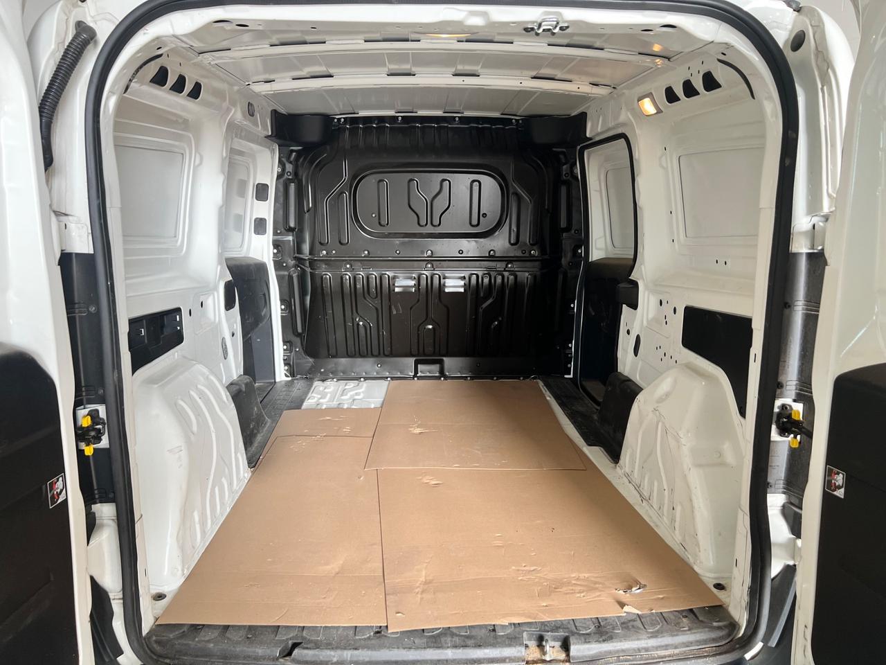 Fiat Doblo cargo maxi 1.6 mjt SX 120cv E6 (+ IVA)