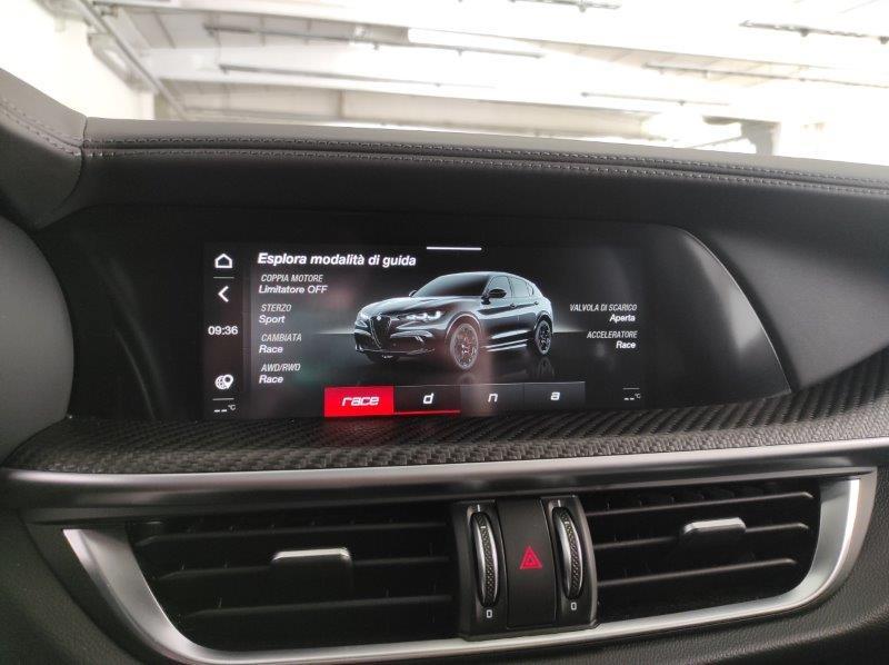 ALFA ROMEO Stelvio - Stelvio 2.9 Bi-Turbo V6 520 CV AT8 Q4 Quadrifoglio