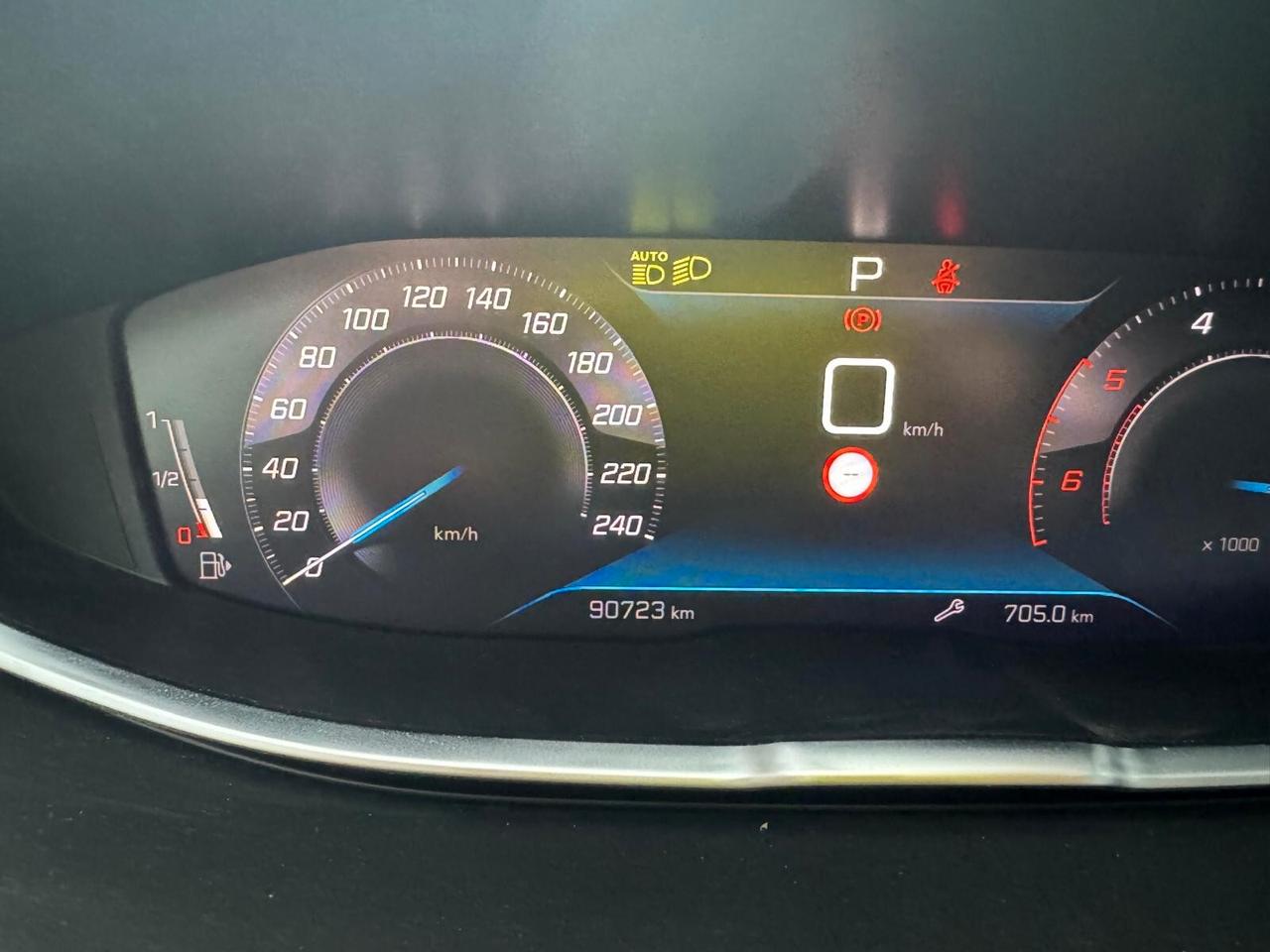 Peugeot 3008 BlueHDi 130 S&S EAT8 Allure