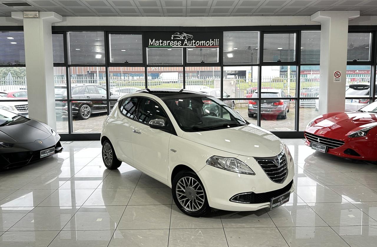 Lancia Ypsilon 1.2cc 69cv TettoApribile Sensori Finanziabile