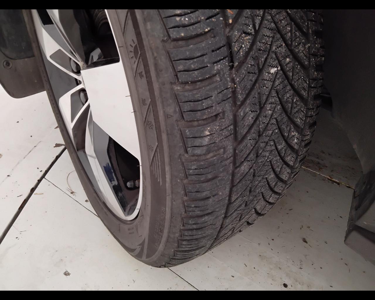 VOLVO XC40 - XC40 1.5 t2 Momentum Core my21