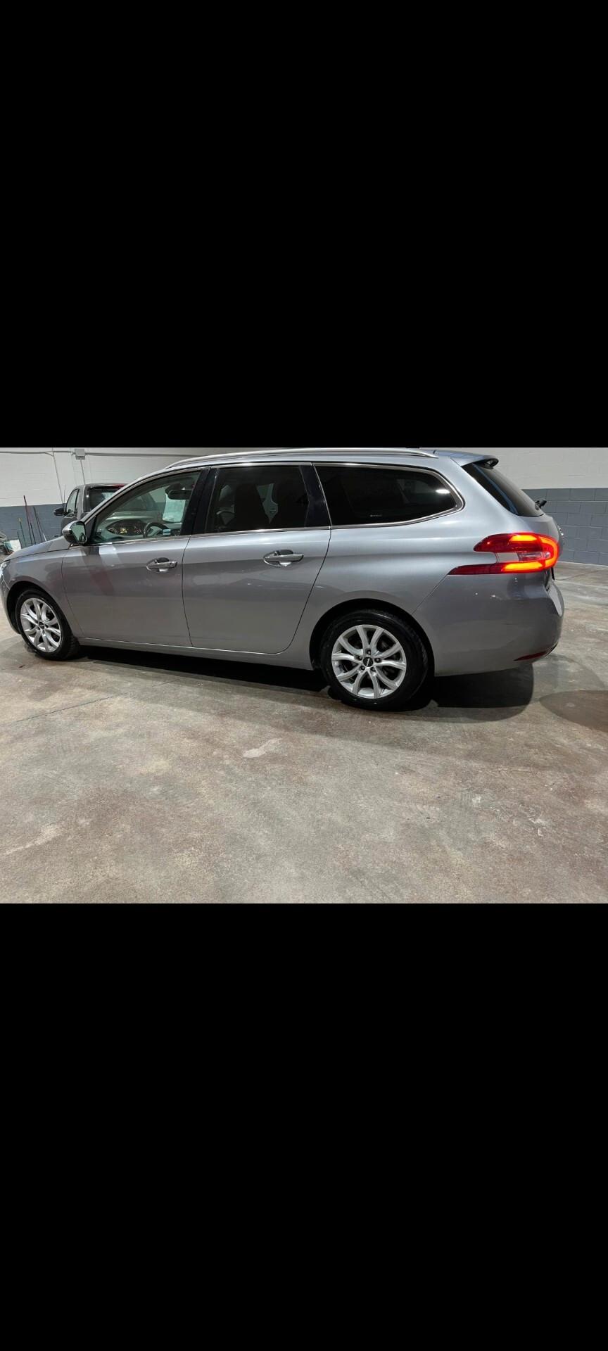 Peugeot 308 BlueHDi 120 S&S Business