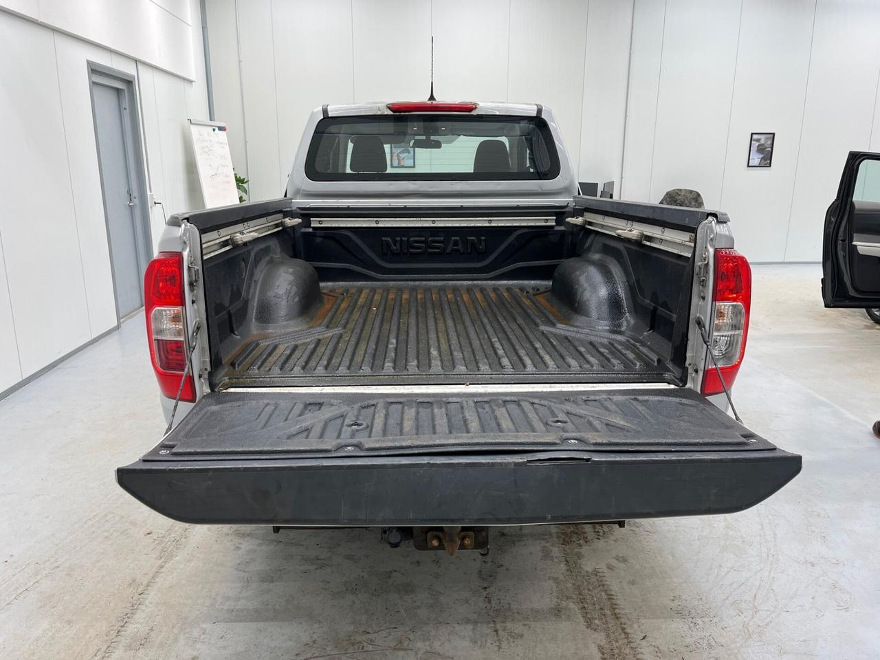 Nissan Navara 2.3 dCi 4WD King Cab Visia