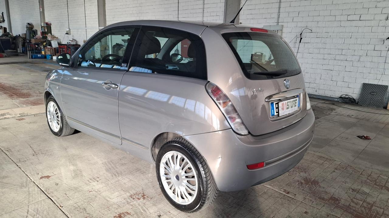 Lancia Ypsilon 1.2 69 CV Elle