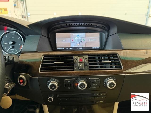 BMW - Serie 5 525d Msport