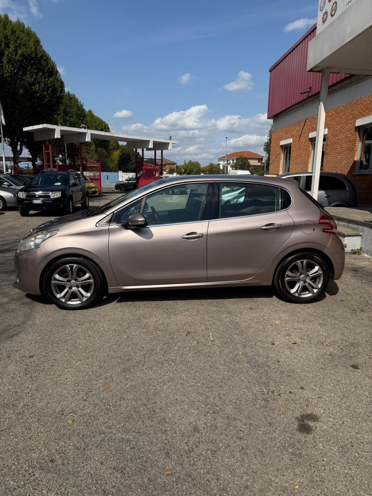Peugeot 208 1.4 VTi 95 CV 5p. GPL Allure