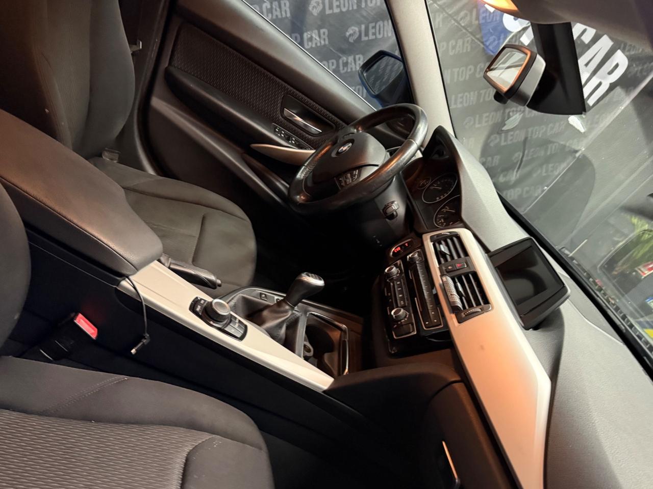 Bmw 318d Touring Luxury 150 cv accetto permute e finanziamenti