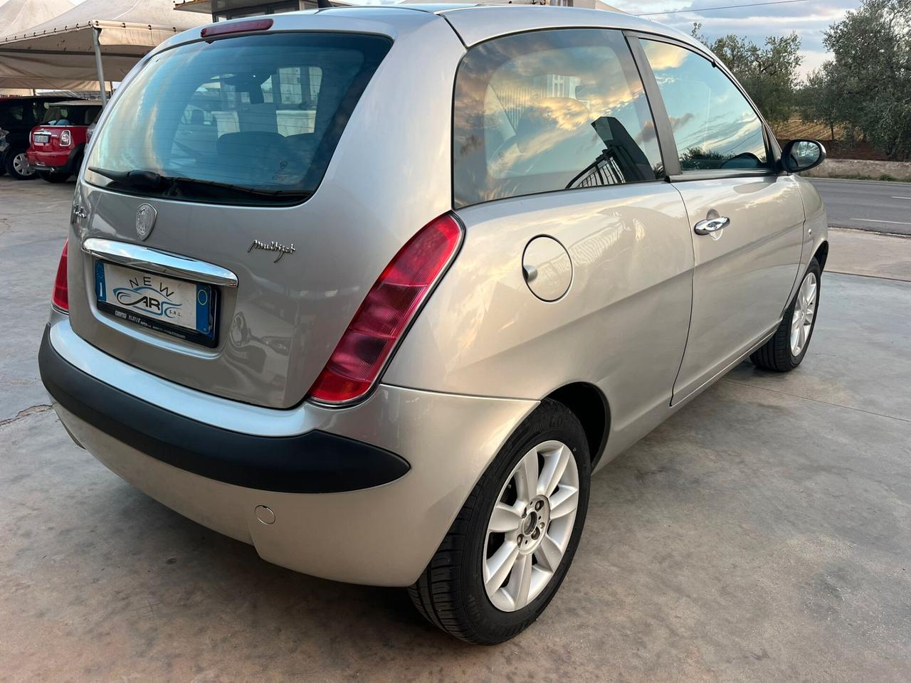 Lancia Ypsilon 1.3 Multijet 16V Argento