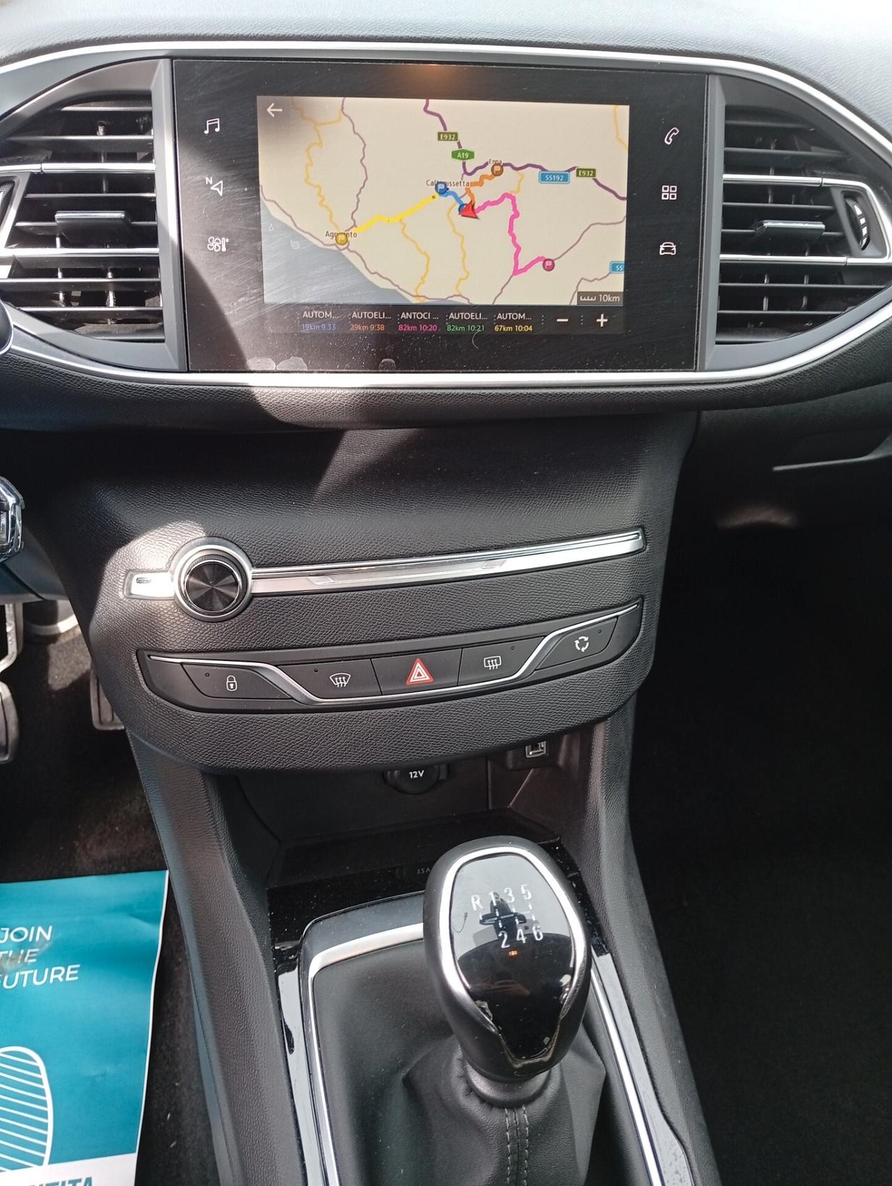 Peugeot 308 BlueHDi 100 S&S Business