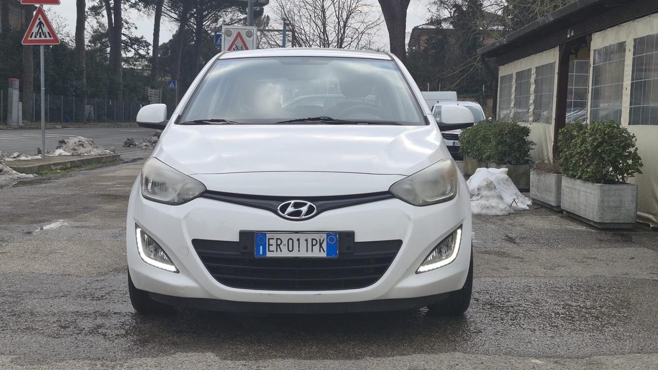 Hyundai i20 1.2 5p. Econext Sound Edition