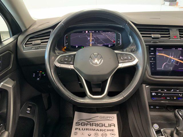 VOLKSWAGEN Tiguan Allspace Tetto Apribile 2.0 TDI SCR DSG Elegance Automatico