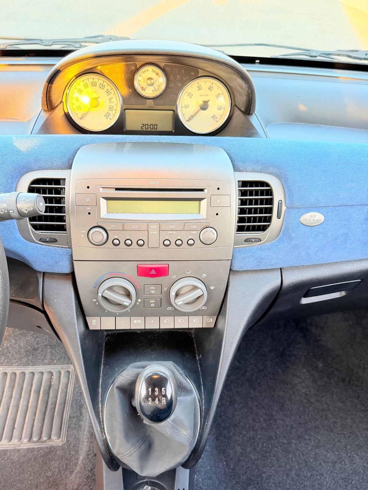 Lancia Ypsilon 1.2 Argento