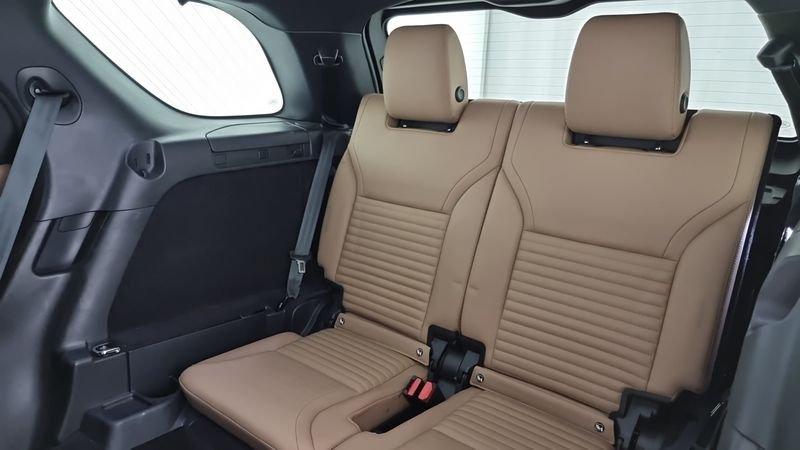 Land Rover Discovery 3.0D I6 249 CV AWD Auto R-Dynamic HSE 7 posti