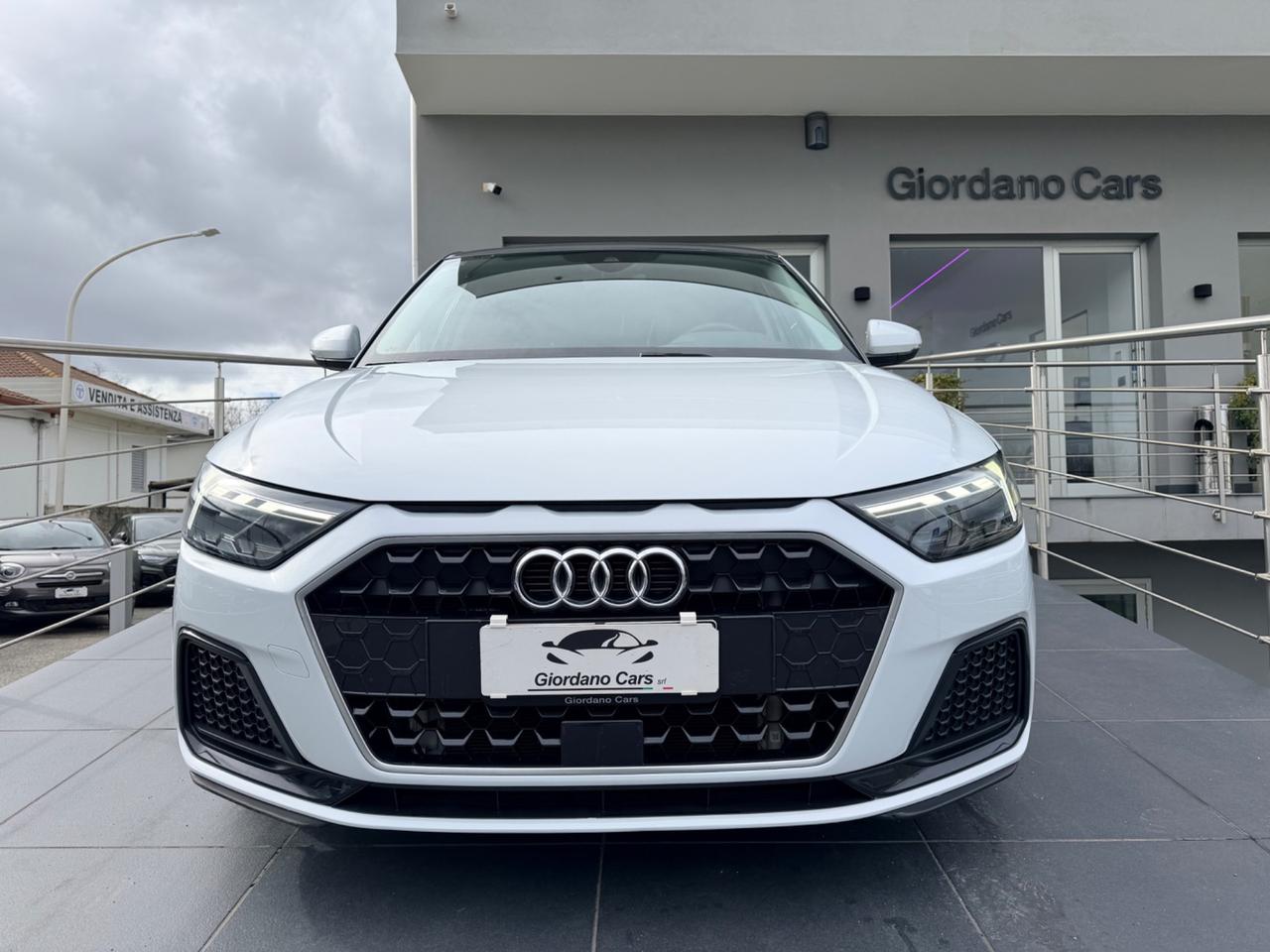 Audi A1 SPB 30 TFSI S tronic line edition per neopatentati