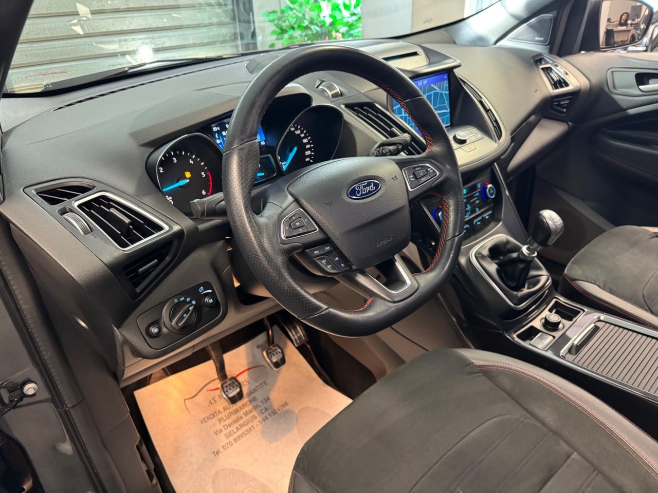 Ford Kuga 1.5 TDCI 120 CV ST-Line Finanziabile