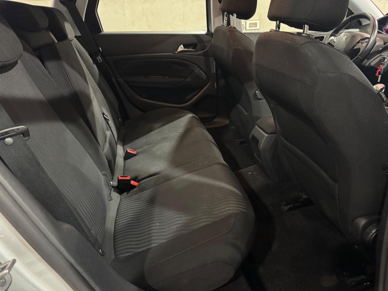 Peugeot 308 BlueHDi 120 S&S SW Business