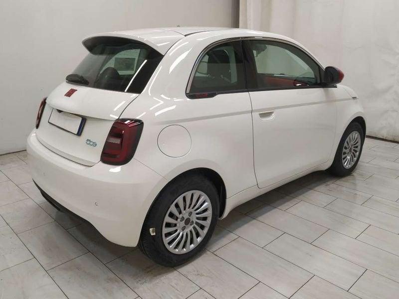 FIAT 500e 42 kWh (Red)