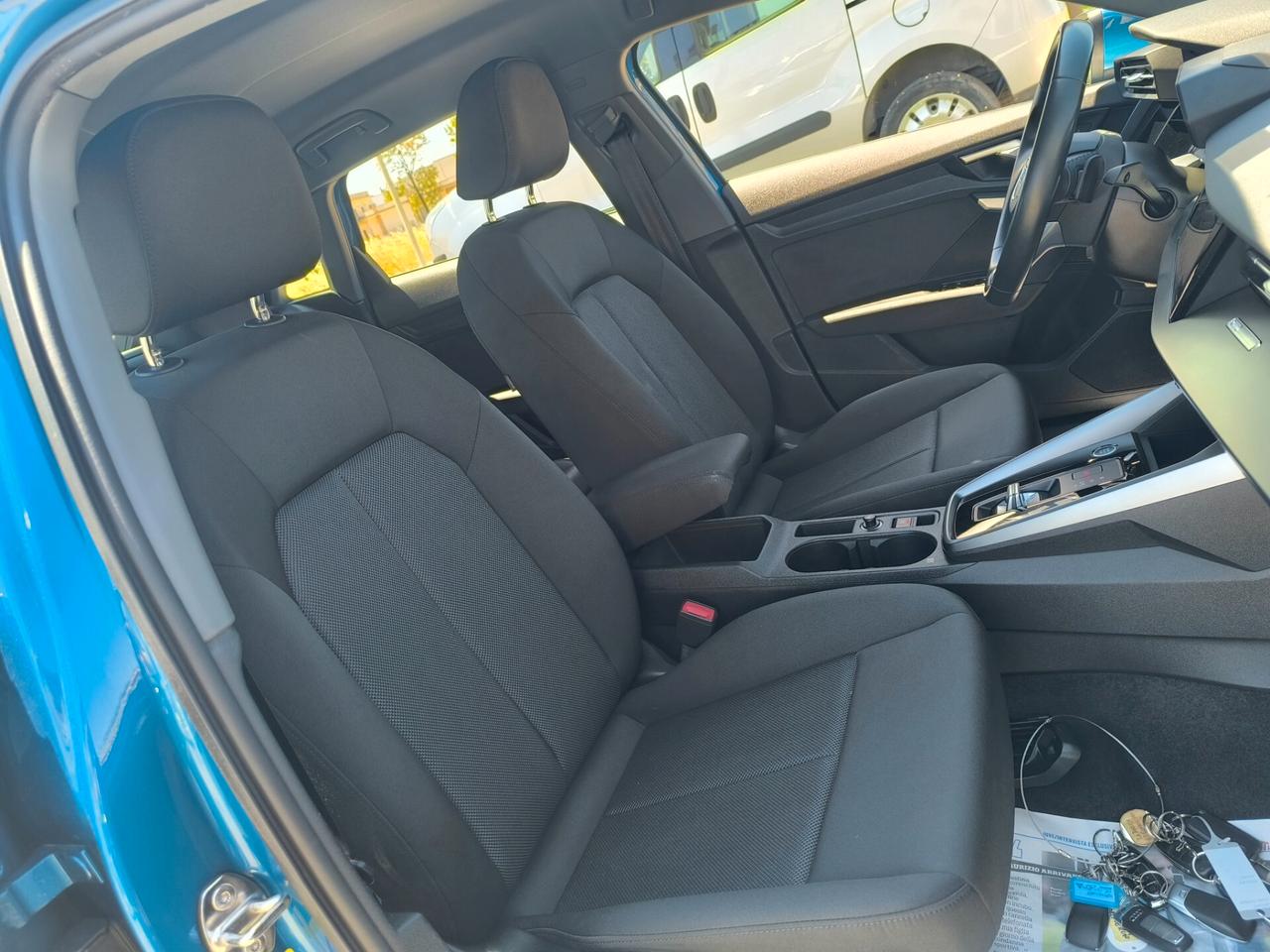AUDI A3 30 TDI S TRONIC BUSINESS ADVANCED NAV/MATRIX/RETRO
