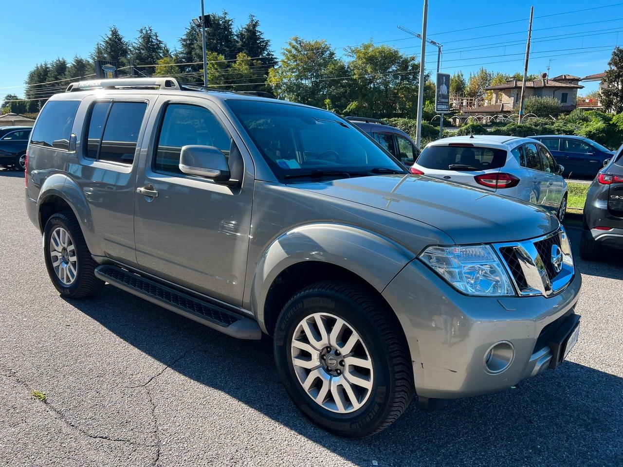 Nissan Pathfinder 2012 2.5 dci LE AUTOMATIC*7 POSTI *PELLE*NAVI*