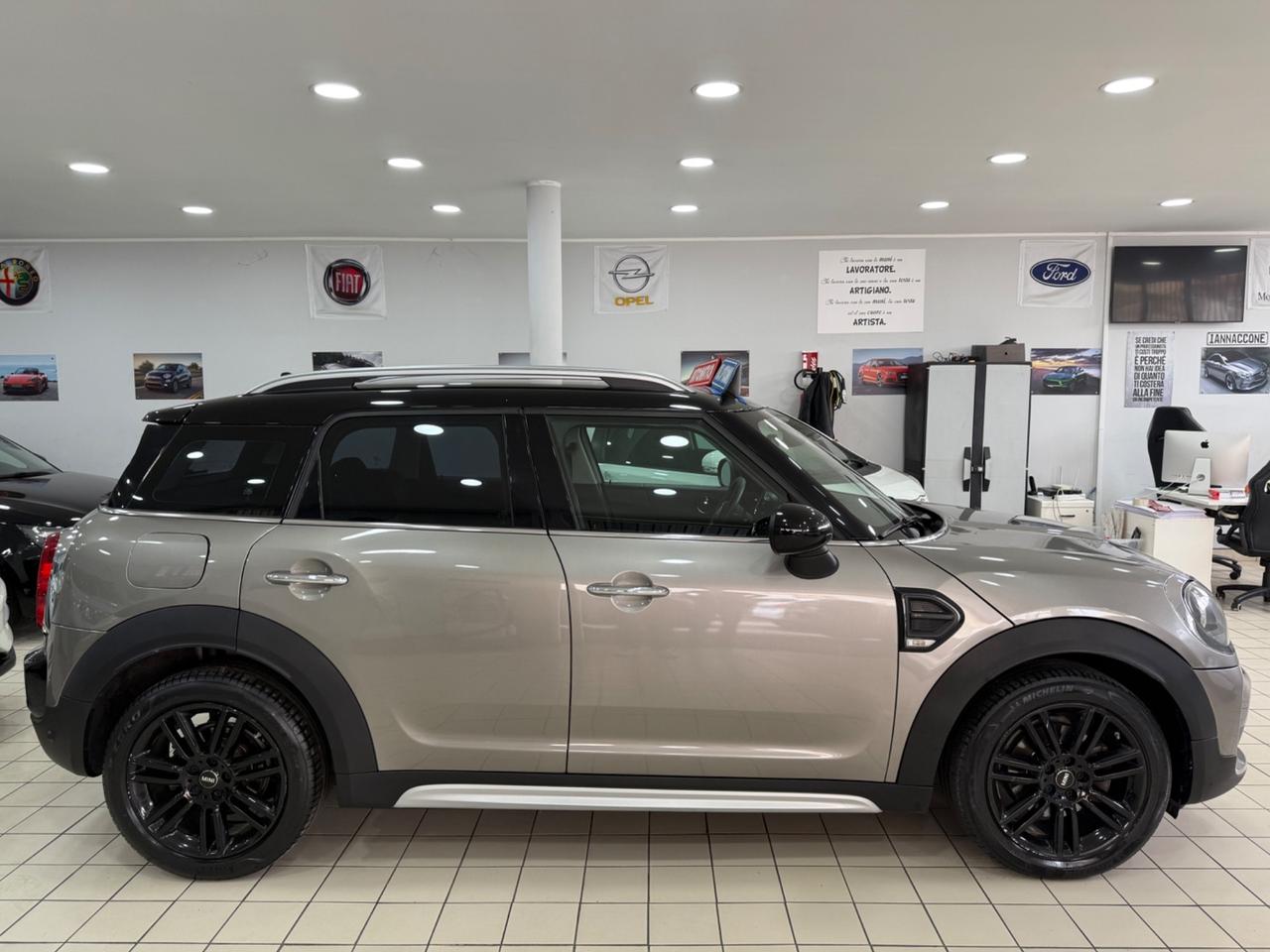 Mini Cooper countryman 2017 full optional