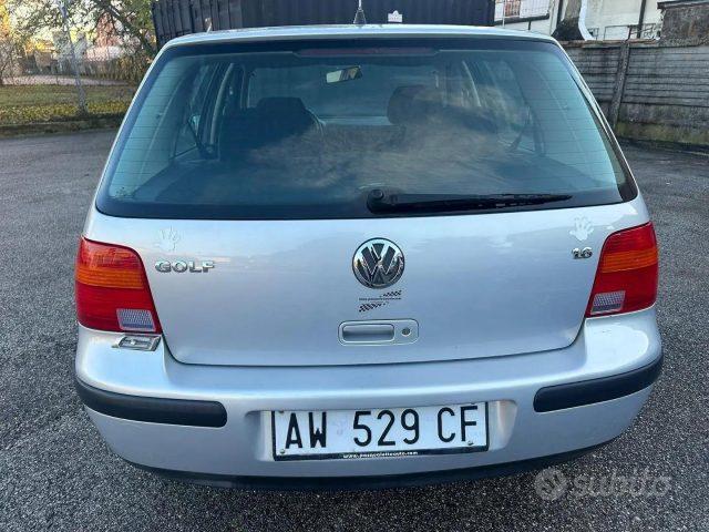 VOLKSWAGEN Golf 1.6 cat 5 porte Highline