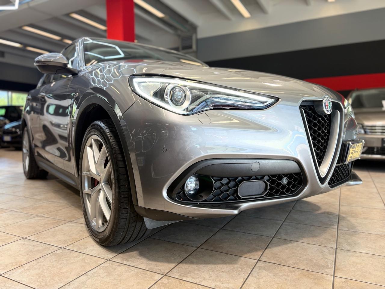 Alfa Romeo Stelvio 2.2 Turbodiesel 210 CV AT8 Q4 Super